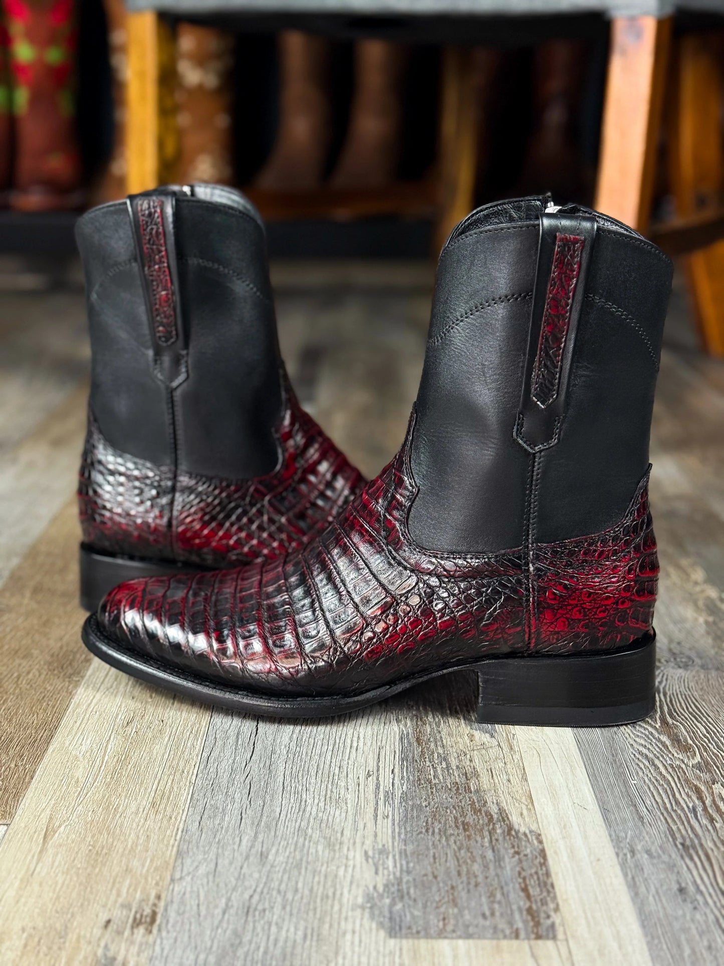 Red Black Crocodile Fuscus Boots Oval