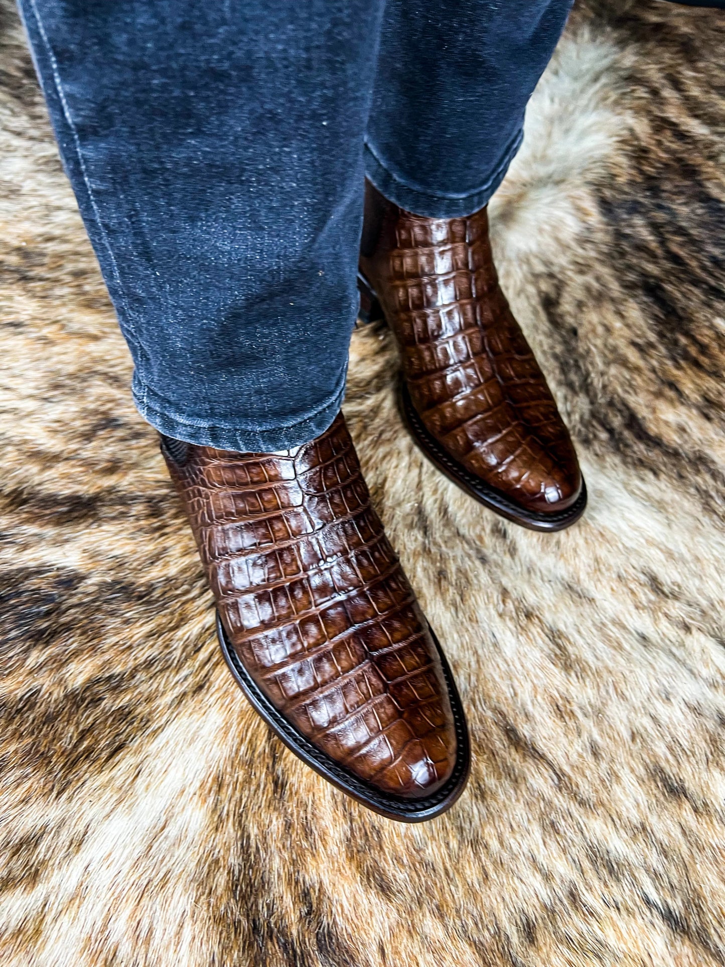 Chelsea Brown Crocodile Oval Fusch