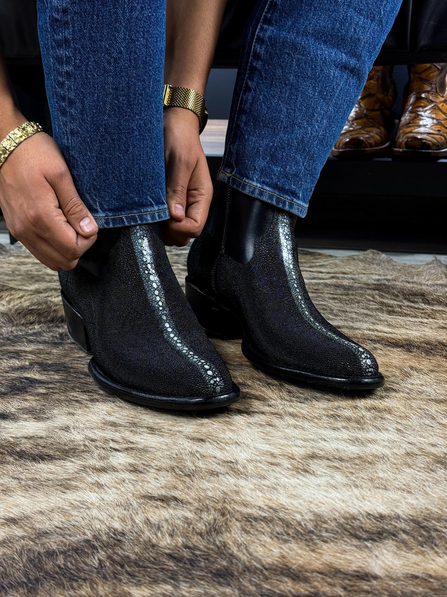 High Black Manitoba Queen Boots Ovals