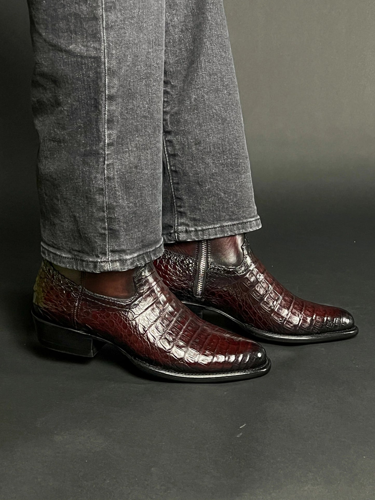 Emma Black Cherry Crocodile Fuscus Oval